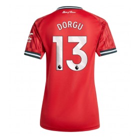 Dámské fotbalový oblečení Manchester United Patrick Dorgu #13 Domácí košile 2025-26 Krátkým Rukávem